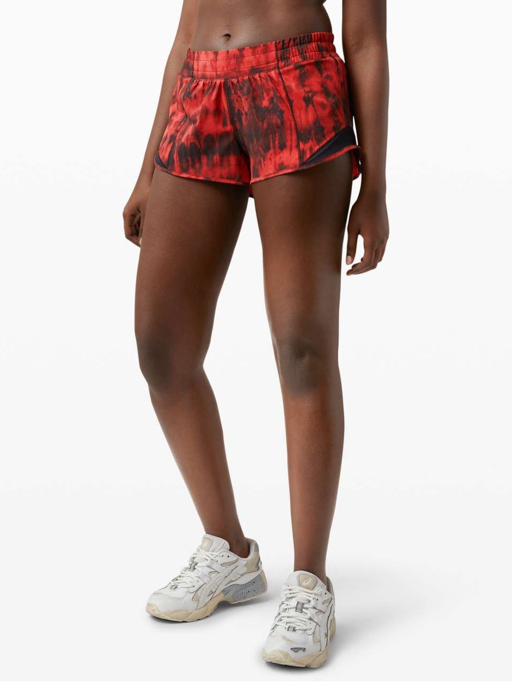 Lululemon Hotty Hot Short II 2.5" *Game Day Game Day Red Black Multi / Black